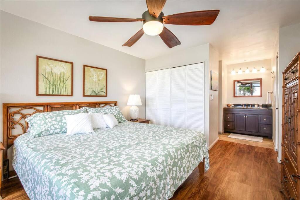 Beautiful 2/2 Condo In Kailua Kona. Ocean View! Eksteriør billede
