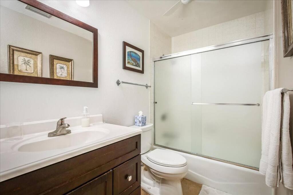 Beautiful 2/2 Condo In Kailua Kona. Ocean View! Eksteriør billede